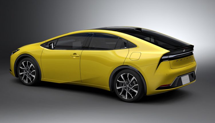 Hybrid Reborn All New Th Gen Toyota Prius Revealed Pakwheels Blog