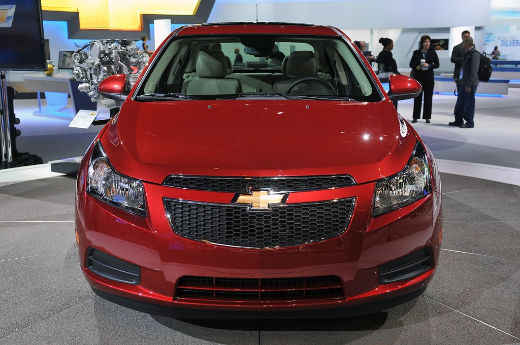 2014-chevrolet-cruze-diesel-chicago-auto-show