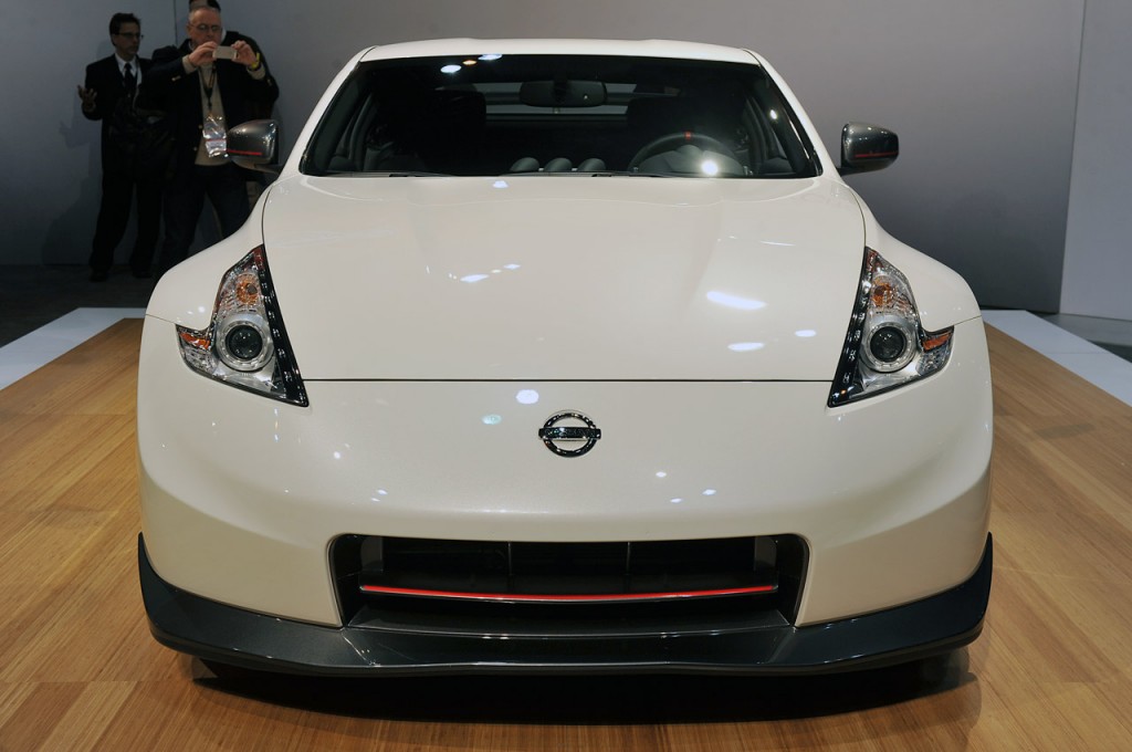 2014-nissan-370z-nismo-chicago-auto-show