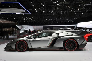 10-lamborghini-veneno-geneva
