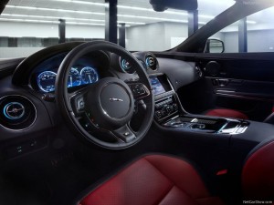 Jaguar-XJR_2014_800x600_wallpaper_12