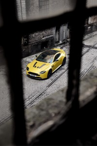 aston-martin-v12-vantage-s-08
