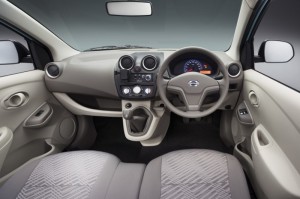 2013-datsun-go-11