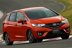 2014-honda-jazz-2015-honda-fit-photo-gallery-medium_18