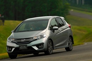 2014-honda-jazz-2015-honda-fit-photo-gallery-medium_6