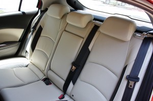 27-2014-mazda3-fd