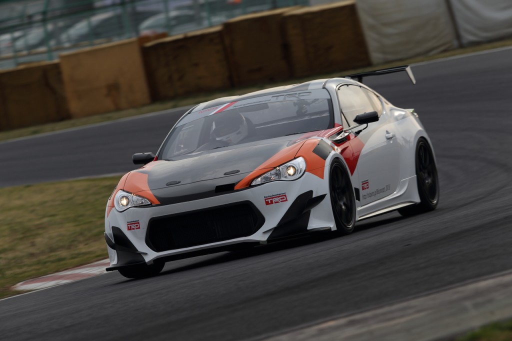 toyota-gt86-trd-griffon-04