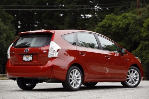 02-2012-toyota-prius-v