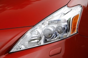 09-2012-toyota-prius-v