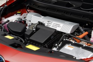 21-2012-toyota-prius-v