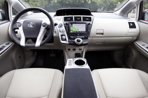 23-2012-toyota-prius-v