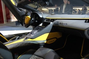 mansorys-aventador-carbonado--2013-frankfurt-motor-show_100439883_l