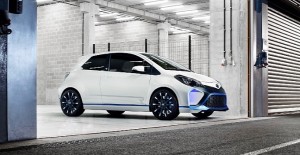 toyota-fully-reveals-yaris-hybrid-r-concept-photo-gallery-medium_1