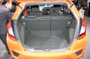 2014-Honda-Fit-RS-boot
