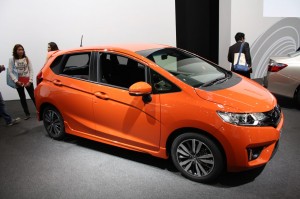 2014-Honda-Fit-RS-front-quarter