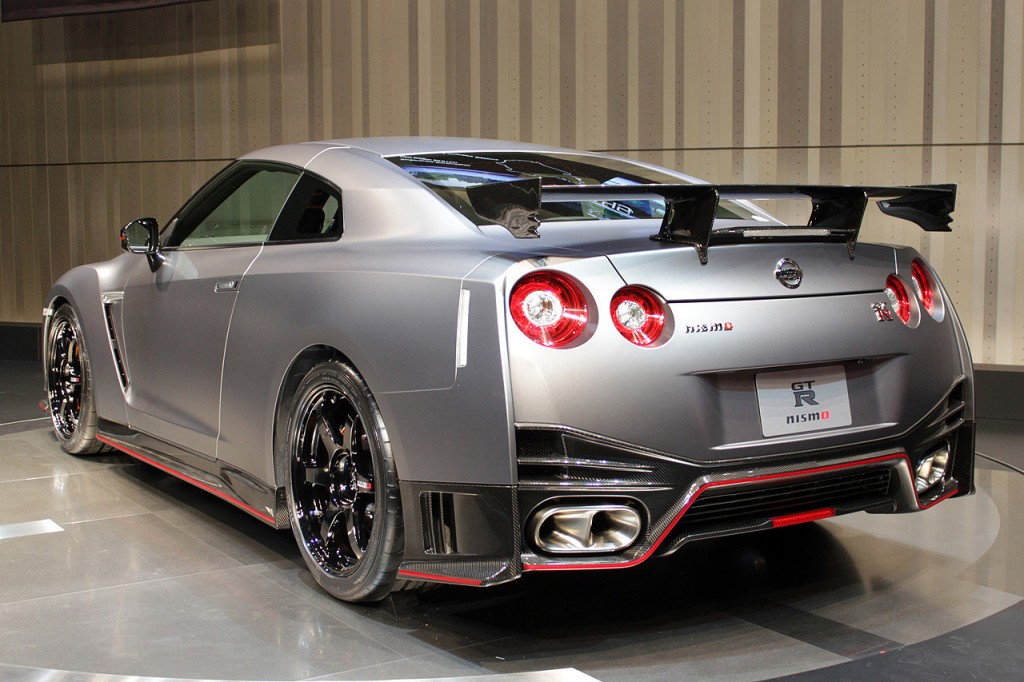 Nissan unveils the 600 hp Nismo GT-R at Tokyo Motor Show - PakWheels Blog