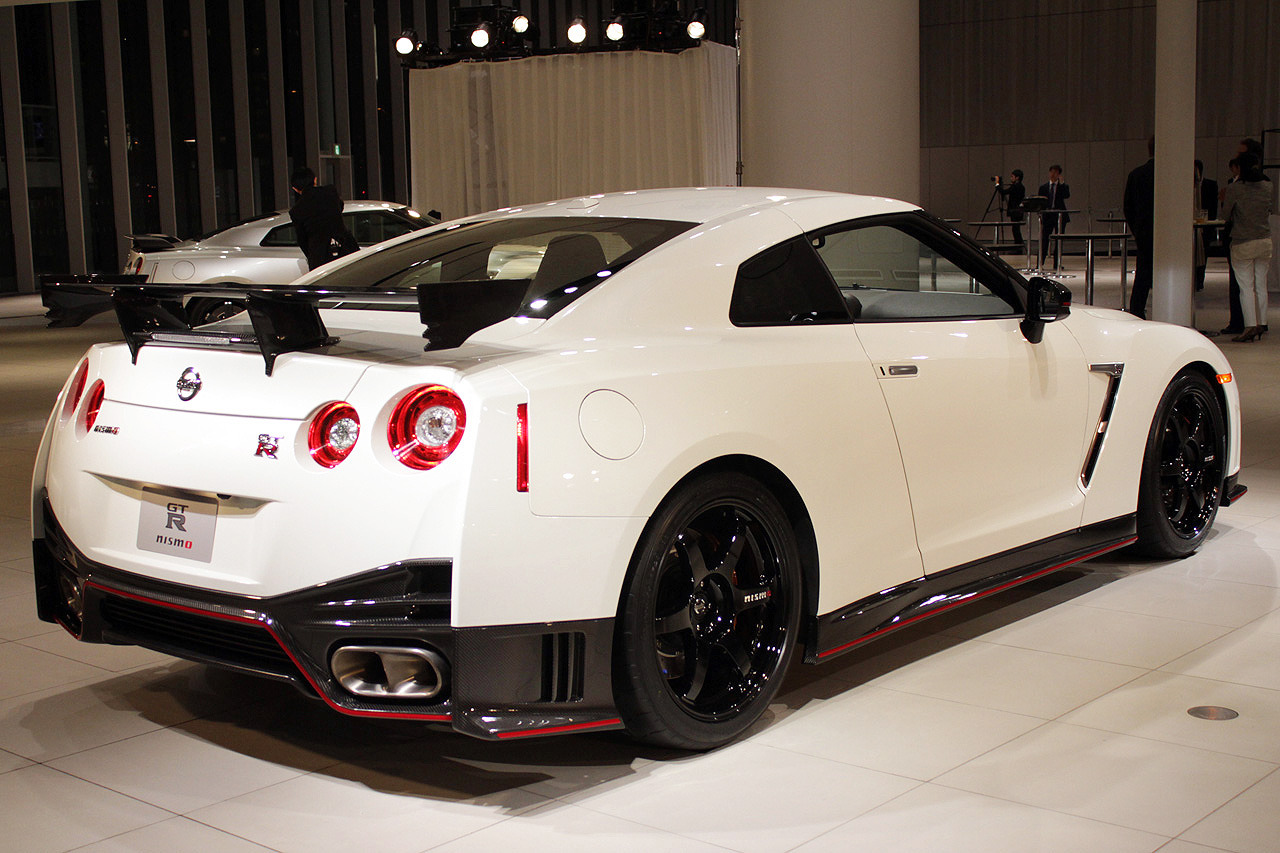 Nissan unveils the 600 hp Nismo GT-R at Tokyo Motor Show - PakWheels Blog