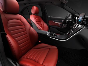 check-out-the-first-official-footage-with-the-new-c-class-w205-video-1080p-18