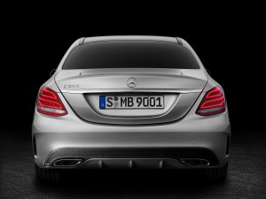 check-out-the-first-official-footage-with-the-new-c-class-w205-video-1080p-19