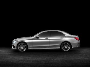 check-out-the-first-official-footage-with-the-new-c-class-w205-video-1080p-20