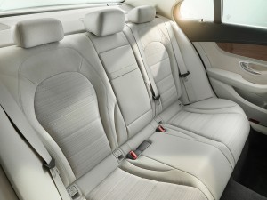 check-out-the-first-official-footage-with-the-new-c-class-w205-video-1080p-5