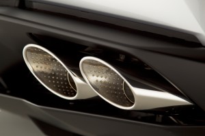 http---image.motortrend.com-f-roadtests-exotic-1312_2015_lamborghini_huracan_first_look-59411624-2015-Lamborghini-Huracan-exhaust-tip