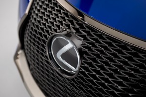 lexus-rc-f-coupe-21-1