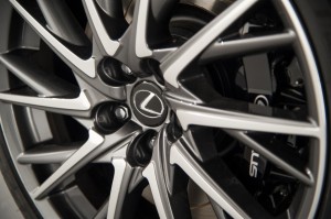 lexus-rc-f-coupe-28-1