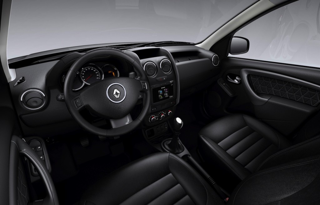 2014-Renault-Duster-Facelift-interior