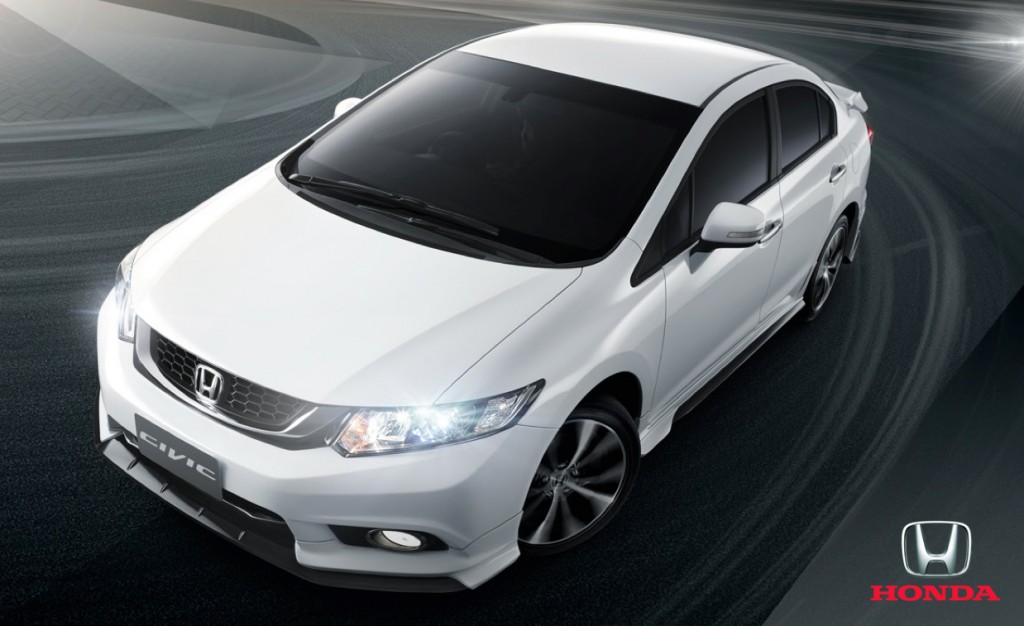 2014_Honda_Civic_facelift_Thailand_01