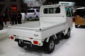 Suzuki-Carry-rear-three-quarters-at-Tokyo-Motor-Show-1024x682