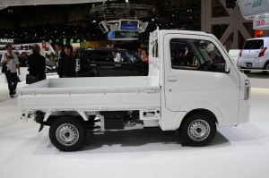 Suzuki-Carry-side-at-Tokyo-Motor-Show-1024x682
