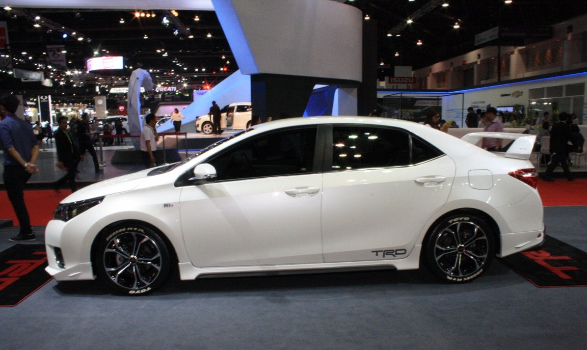 Toyota unveils three variants of Corolla Altis in Thailand - PakWheels Blog