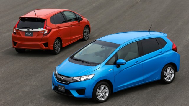 2015-honda-fit-hybrid