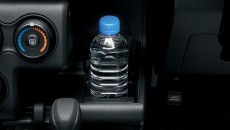 toyota-launches-new-2014-probox-and-succeed-in-japan-photo-gallery_10