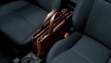 toyota-launches-new-2014-probox-and-succeed-in-japan-photo-gallery_12
