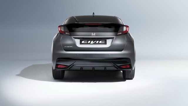 2015-honda-civic-facelift-unveiled-including-new-sport-model-photo-gallery_10