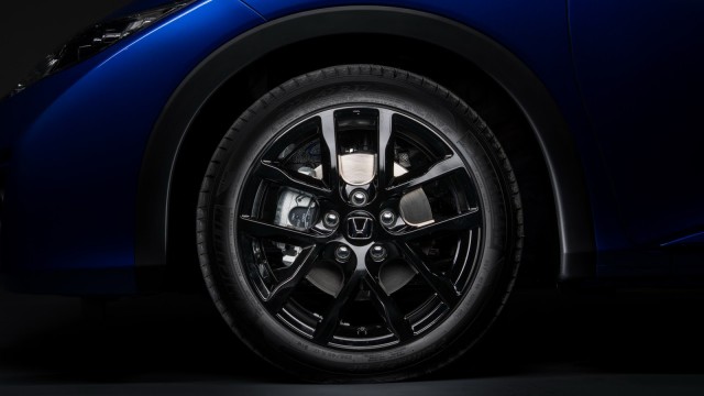 2015-honda-civic-facelift-unveiled-including-new-sport-model-photo-gallery_2