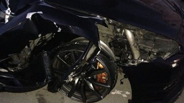 watch-a-nissan-gt-r-blow-a-tire-at-203-mph-video_3