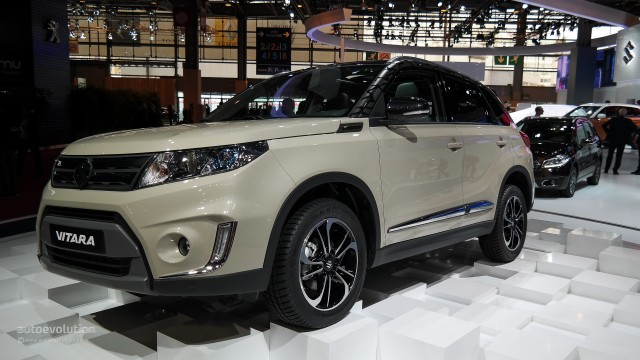 the-all-new-suzuki-vitara-makes-first-appearance-at-paris-2014-live-photos_3