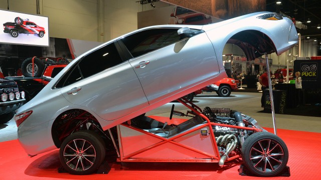 05-toyota-camry-dragster-sema-1