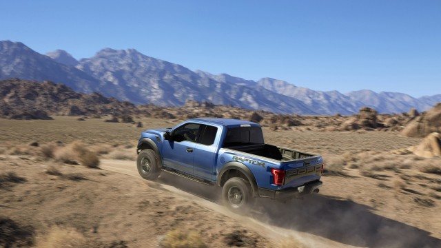 006-ford-f150-raptor-1