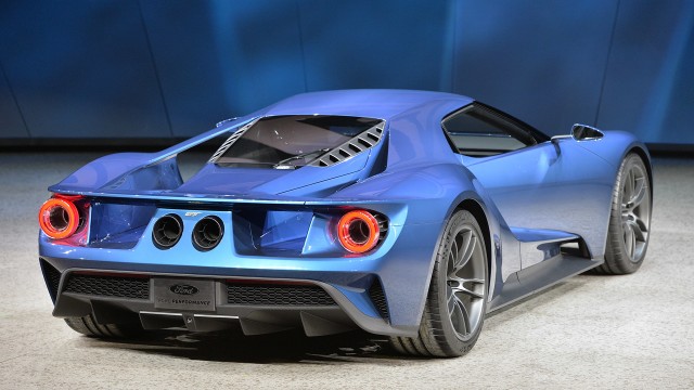 04-ford-gt-concept-detroit-1