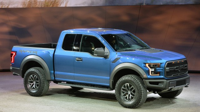 05-2017-ford-f150-raptor-detroit-1