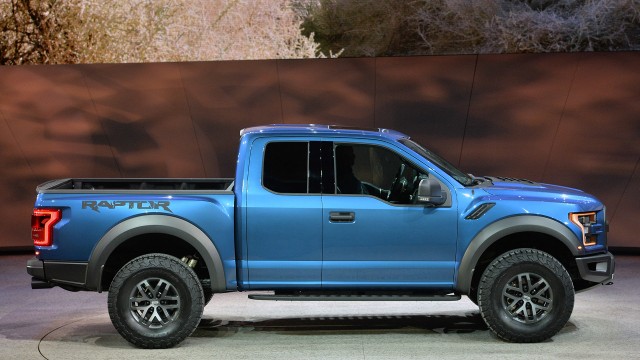 09-2017-ford-f150-raptor-detroit-1