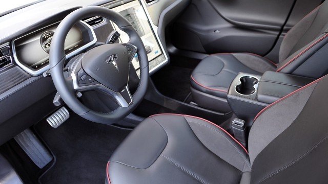 25-2012-tesla-model-s-fd-1347336796