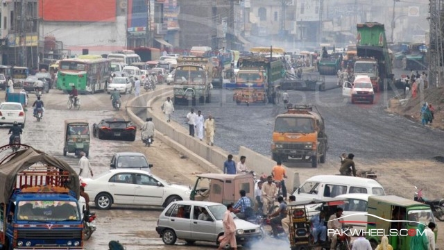 McLaren P1 in Pakistan 3