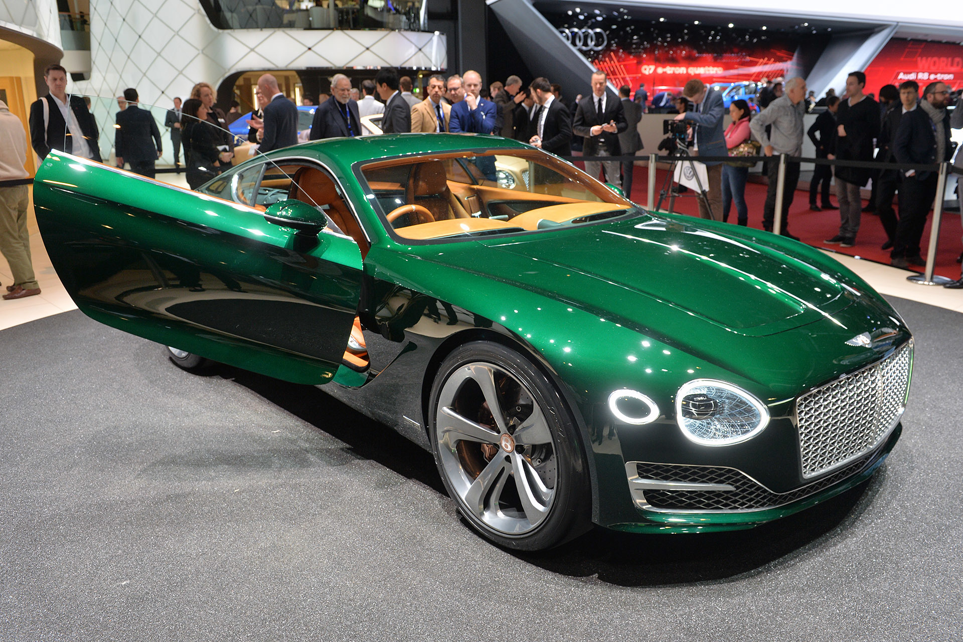 Bentley Revealed Exp 10 Speed 6 Concept At The Geneva Pakwheels Blog