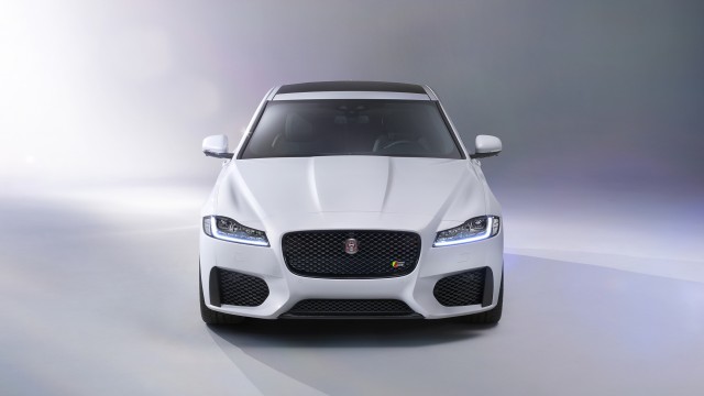 2016-jag-xf-14-1