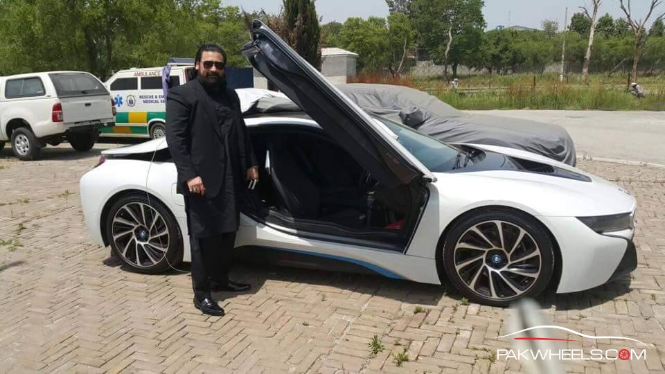 EXCLUSIVE PHOTOS: First BMW i8 In Pakistan - PakWheels Blog